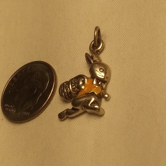 Vintage Jewelry - Silver Rabbit Charm Vintage Jewelry - Silver Rabbit Charm